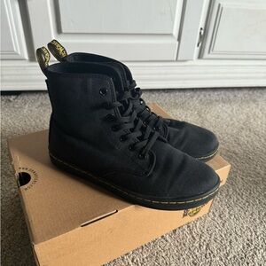 Dr. Martens Shoreditch Black Boots